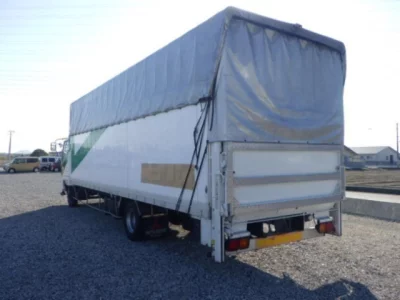 Mitsubishi FUSO FIGHTER