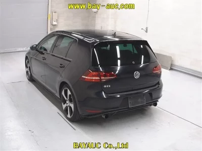 Volkswagen GOLF  с аукциона в Японии