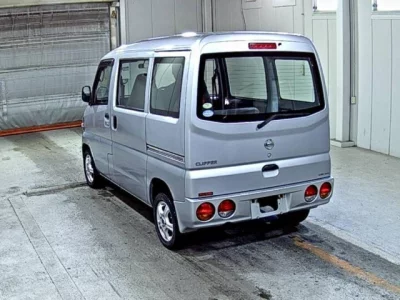 Nissan CLIPPER VAN