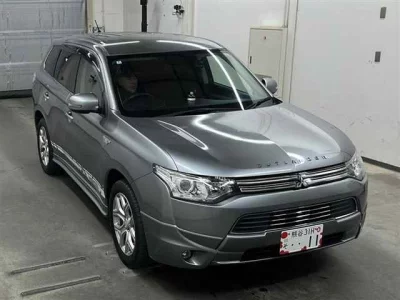 Mitsubishi OUTLANDER PHEV