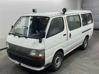 Toyota HIACE VAN лот № 85142 оценка 3.5  с аукциона в Японии 3