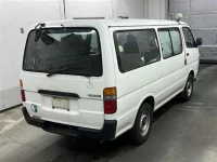 Toyota HIACE VAN лот № 85142 оценка 3.5  с аукциона в Японии 4