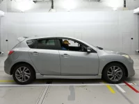 Mazda AXELA лот № 30141 оценка 4  с аукциона в Японии 2