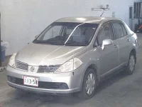 Nissan TIIDA LATIO лот № 4618 оценка 3  с аукциона в Японии 3