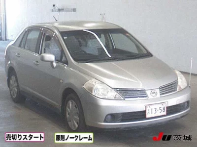 Nissan TIIDA LATIO  с аукциона в Японии