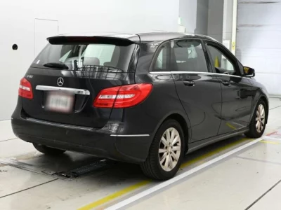Mercedes-Benz B CLASS
