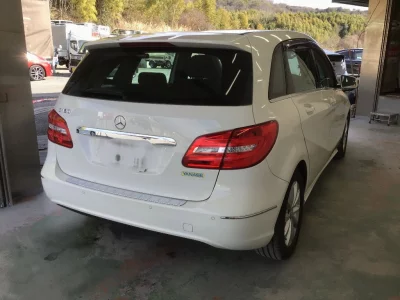 Mercedes-Benz B CLASS