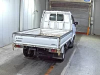 Mazda BONGO лот № 7045 оценка 3  с аукциона в Японии 3