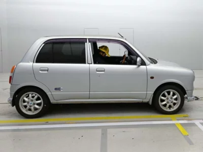 Daihatsu MIRA