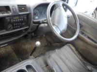 Mazda BONGO лот № 7049 оценка 3.5  с аукциона в Японии 4