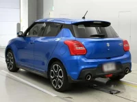 Suzuki SWIFT лот № 30157 оценка 4.5  с аукциона в Японии 5
