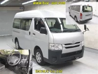 Toyota HIACE VAN лот № 30005 оценка 3.5  с аукциона в Японии 3