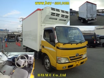 Toyota DYNA  с аукциона в Японии