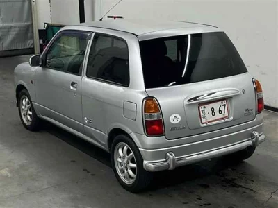 Daihatsu MIRA