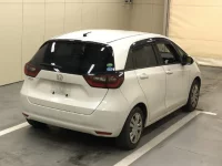 Honda FIT лот № 5853 оценка 3.5  с аукциона в Японии 3