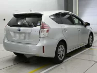 Toyota PRIUS ALPHA лот № 30178 оценка R  с аукциона в Японии 1