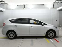 Toyota PRIUS ALPHA лот № 30178 оценка R  с аукциона в Японии 2