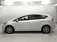 Toyota PRIUS ALPHA лот № 30178 оценка R  с аукциона в Японии 3
