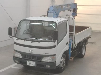 Toyota DYNA  с аукциона в Японии