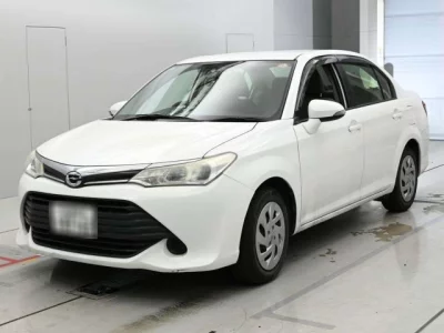 Toyota COROLLA AXIO  с аукциона в Японии