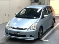 Toyota WISH лот № 1082 оценка 3.5  с аукциона в Японии 2