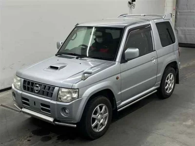 Nissan KIX  с аукциона в Японии