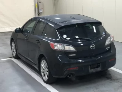 Mazda AXELA  с аукциона в Японии