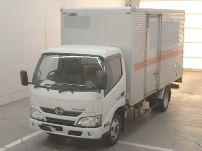 Hino DUTRO  с аукциона в Японии