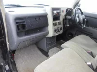 Nissan CUBE лот № 4017 оценка R  с аукциона в Японии 2