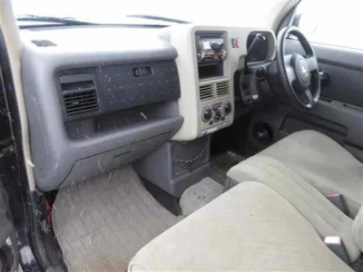 Nissan CUBE  с аукциона в Японии