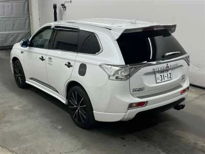 Mitsubishi OUTLANDER PHEV