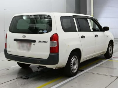 Toyota SUCCEED  с аукциона в Японии