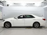 Toyota CROWN лот № 30226 оценка 4  с аукциона в Японии 3