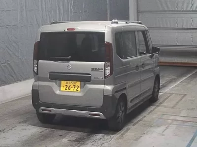 Suzuki SPACIA GEAR  с аукциона в Японии