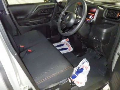 Suzuki SPACIA GEAR  с аукциона в Японии