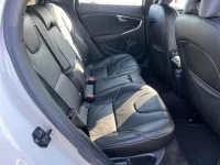 Volvo V40 лот № 70060 оценка 3  с аукциона в Японии 7