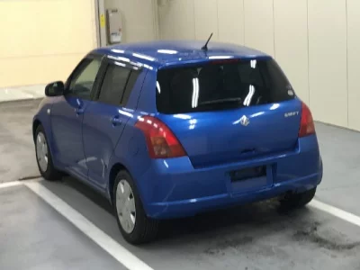 Suzuki SWIFT  с аукциона в Японии