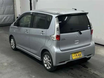 Mitsubishi EK CUSTOM