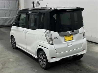 Mitsubishi EK SPACE