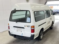 Toyota HIACE VAN лот № 3382 оценка 3.5  с аукциона в Японии 1