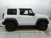 Suzuki JIMNY SIERRA лот № 30273 оценка 4.5  с аукциона в Японии 2