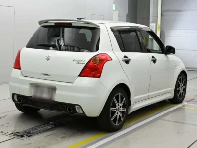Suzuki SWIFT  с аукциона в Японии