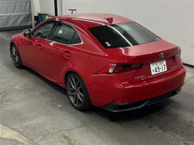 Lexus IS