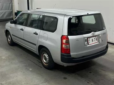 Toyota SUCCEED  с аукциона в Японии