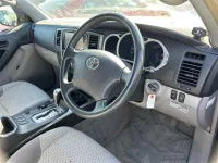 Toyota HILUX SURF лот № 70084 оценка 3.5  с аукциона в Японии 2