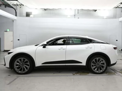 Toyota CROWN CROSSOVER  с аукциона в Японии