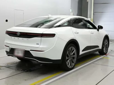 Toyota CROWN CROSSOVER  с аукциона в Японии