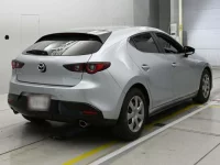 Mazda AXELA лот № 30291 оценка 4  с аукциона в Японии 1