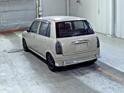 Daihatsu MIRA