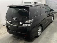 Toyota VELLFIRE лот № 70102 оценка 3.5  с аукциона в Японии 4